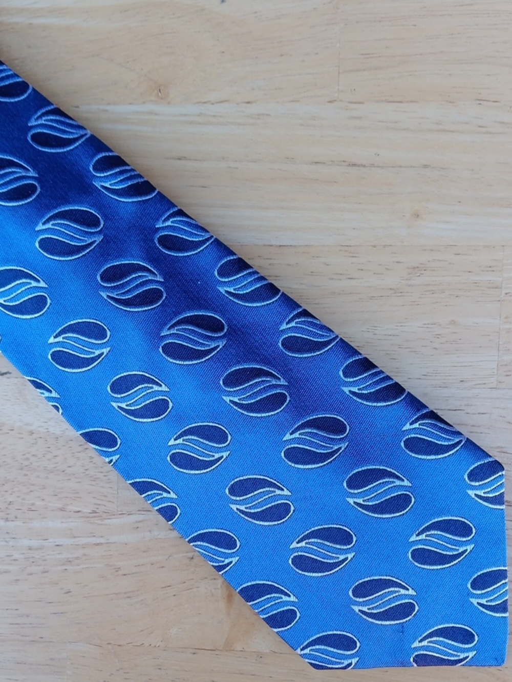 Turnbull & Asser Bright Blue Geometric Wave-Pattern Tie
